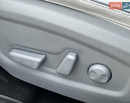 Серый Хендай Kona Electric, объемом двигателя 0 л и пробегом 72 тыс. км за 20154 $, фото 31 на Automoto.ua