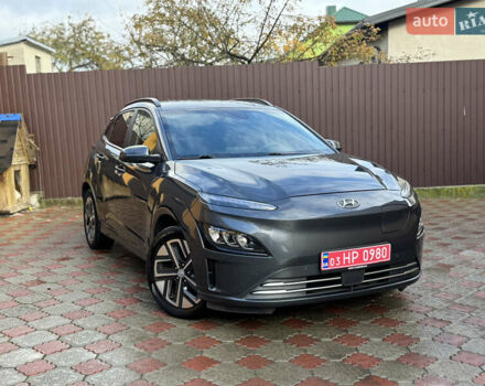Серый Хендай Kona Electric, объемом двигателя 0 л и пробегом 77 тыс. км за 15999 $, фото 63 на Automoto.ua