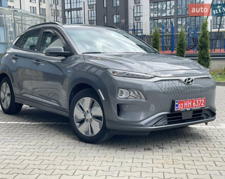 Серый Хендай Kona Electric, объемом двигателя 0 л и пробегом 47 тыс. км за 15950 $, фото 10 на Automoto.ua