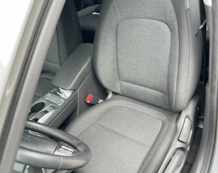 Серый Хендай Kona Electric, объемом двигателя 0 л и пробегом 47 тыс. км за 15950 $, фото 13 на Automoto.ua