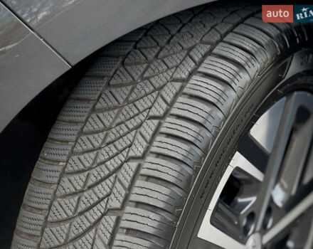 Серый Хендай Kona Electric, объемом двигателя 0 л и пробегом 87 тыс. км за 19552 $, фото 32 на Automoto.ua