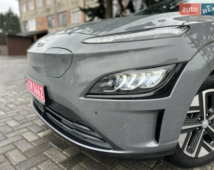 Сірий Хендай Kona Electric, об'ємом двигуна 0 л та пробігом 44 тис. км за 17600 $, фото 3 на Automoto.ua
