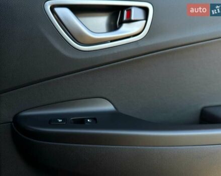 Сірий Хендай Kona Electric, об'ємом двигуна 0 л та пробігом 83 тис. км за 19900 $, фото 79 на Automoto.ua