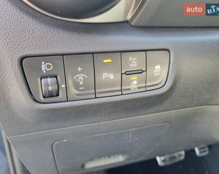 Серый Хендай Kona Electric, объемом двигателя 0 л и пробегом 42 тыс. км за 21500 $, фото 16 на Automoto.ua