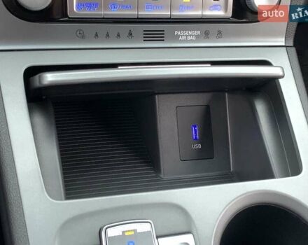 Сірий Хендай Kona Electric, об'ємом двигуна 0 л та пробігом 47 тис. км за 17355 $, фото 53 на Automoto.ua