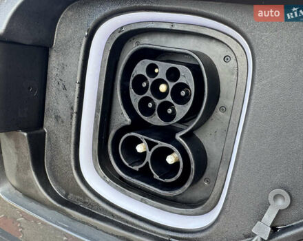 Серый Хендай Kona Electric, объемом двигателя 0 л и пробегом 77 тыс. км за 15999 $, фото 46 на Automoto.ua