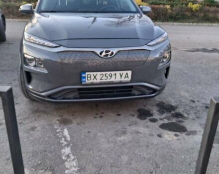 Серый Хендай Kona Electric, объемом двигателя 0 л и пробегом 45 тыс. км за 15999 $, фото 5 на Automoto.ua