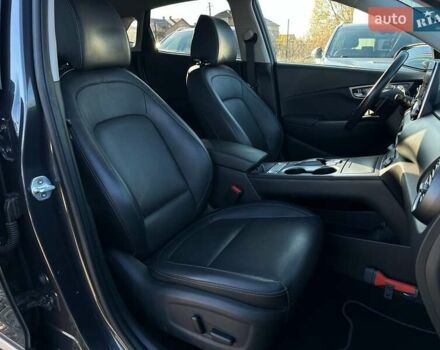 Сірий Хендай Kona Electric, об'ємом двигуна 0 л та пробігом 83 тис. км за 19900 $, фото 89 на Automoto.ua