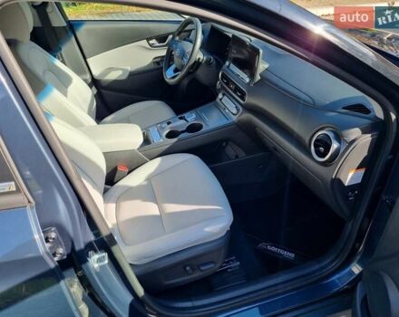 Серый Хендай Kona Electric, объемом двигателя 0 л и пробегом 42 тыс. км за 21500 $, фото 29 на Automoto.ua