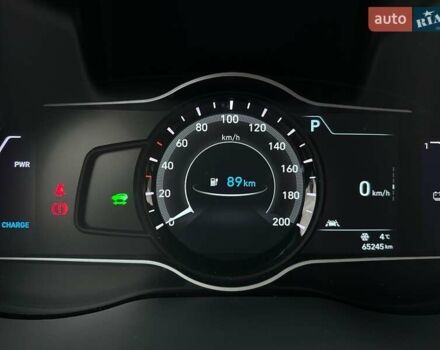Серый Хендай Kona Electric, объемом двигателя 0 л и пробегом 65 тыс. км за 19900 $, фото 53 на Automoto.ua