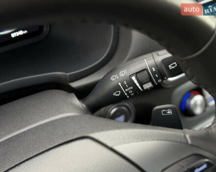 Серый Хендай Kona Electric, объемом двигателя 0 л и пробегом 87 тыс. км за 19552 $, фото 90 на Automoto.ua