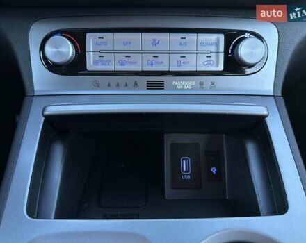 Сірий Хендай Kona Electric, об'ємом двигуна 0 л та пробігом 83 тис. км за 19900 $, фото 15 на Automoto.ua