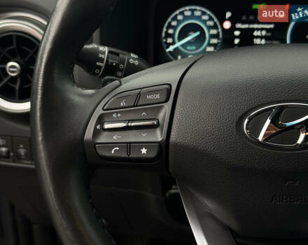 Серый Хендай Kona Electric, объемом двигателя 0 л и пробегом 65 тыс. км за 17999 $, фото 28 на Automoto.ua