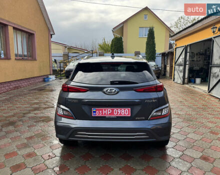 Серый Хендай Kona Electric, объемом двигателя 0 л и пробегом 77 тыс. км за 15999 $, фото 6 на Automoto.ua