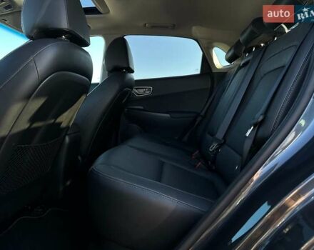 Сірий Хендай Kona Electric, об'ємом двигуна 0 л та пробігом 83 тис. км за 19900 $, фото 78 на Automoto.ua