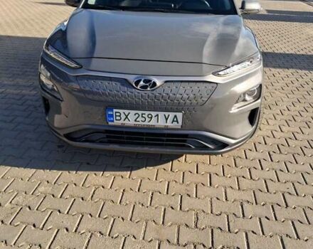 Серый Хендай Kona Electric, объемом двигателя 0 л и пробегом 45 тыс. км за 15999 $, фото 26 на Automoto.ua