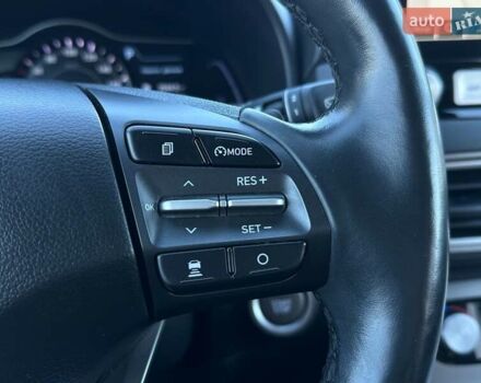 Сірий Хендай Kona Electric, об'ємом двигуна 0 л та пробігом 83 тис. км за 19900 $, фото 52 на Automoto.ua