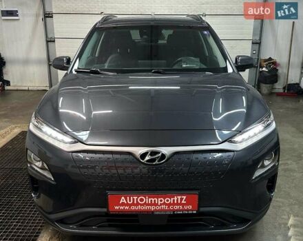 Серый Хендай Kona Electric, объемом двигателя 0 л и пробегом 65 тыс. км за 19900 $, фото 28 на Automoto.ua