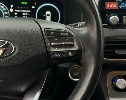 Серый Хендай Kona Electric, объемом двигателя 0 л и пробегом 65 тыс. км за 17999 $, фото 27 на Automoto.ua