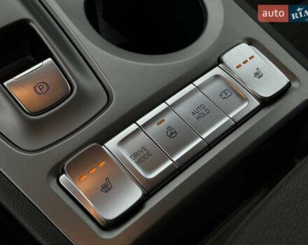 Серый Хендай Kona Electric, объемом двигателя 0 л и пробегом 65 тыс. км за 17999 $, фото 29 на Automoto.ua