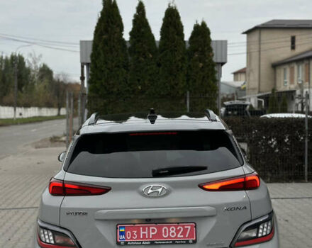 Серый Хендай Kona Electric, объемом двигателя 0 л и пробегом 63 тыс. км за 18450 $, фото 6 на Automoto.ua