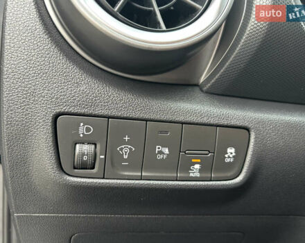 Сірий Хендай Kona Electric, об'ємом двигуна 0 л та пробігом 52 тис. км за 16450 $, фото 31 на Automoto.ua