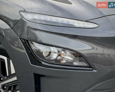Серый Хендай Kona Electric, объемом двигателя 0 л и пробегом 87 тыс. км за 19552 $, фото 23 на Automoto.ua