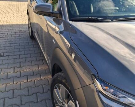 Серый Хендай Kona Electric, объемом двигателя 0 л и пробегом 45 тыс. км за 15999 $, фото 25 на Automoto.ua