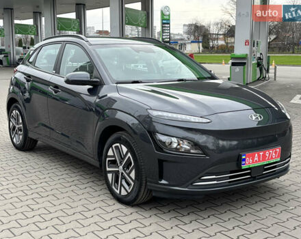 Сірий Хендай Kona Electric, об'ємом двигуна 0 л та пробігом 52 тис. км за 16450 $, фото 2 на Automoto.ua