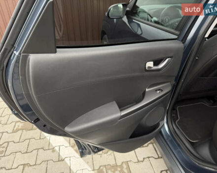 Сірий Хендай Kona Electric, об'ємом двигуна 0 л та пробігом 37 тис. км за 18100 $, фото 23 на Automoto.ua