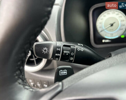 Сірий Хендай Kona Electric, об'ємом двигуна 0 л та пробігом 52 тис. км за 16450 $, фото 35 на Automoto.ua