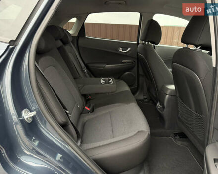 Сірий Хендай Kona Electric, об'ємом двигуна 0 л та пробігом 37 тис. км за 18100 $, фото 32 на Automoto.ua