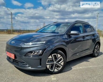 Сірий Хендай Kona Electric, об'ємом двигуна 0 л та пробігом 37 тис. км за 24500 $, фото 2 на Automoto.ua