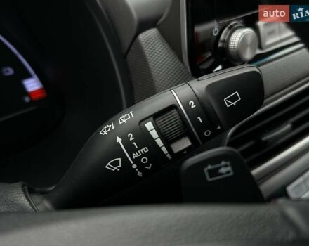 Серый Хендай Kona Electric, объемом двигателя 0 л и пробегом 65 тыс. км за 19900 $, фото 49 на Automoto.ua