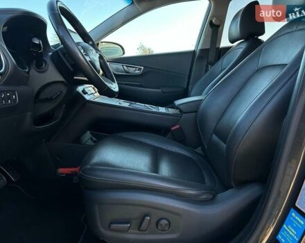 Сірий Хендай Kona Electric, об'ємом двигуна 0 л та пробігом 83 тис. км за 19900 $, фото 42 на Automoto.ua