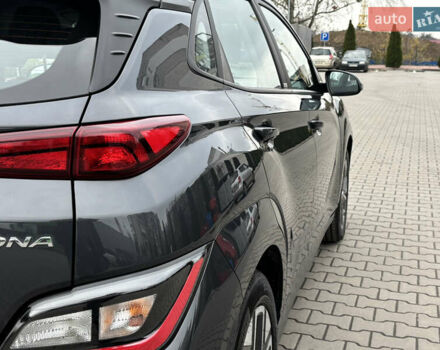 Сірий Хендай Kona Electric, об'ємом двигуна 0 л та пробігом 52 тис. км за 16450 $, фото 14 на Automoto.ua