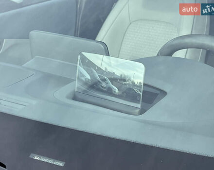 Серый Хендай Kona Electric, объемом двигателя 0 л и пробегом 72 тыс. км за 20154 $, фото 15 на Automoto.ua