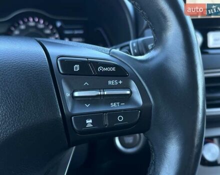 Сірий Хендай Kona Electric, об'ємом двигуна 0 л та пробігом 83 тис. км за 19900 $, фото 13 на Automoto.ua