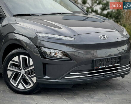 Серый Хендай Kona Electric, объемом двигателя 0 л и пробегом 87 тыс. км за 19552 $, фото 22 на Automoto.ua
