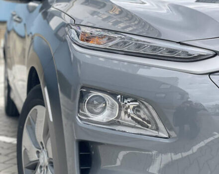 Серый Хендай Kona Electric, объемом двигателя 0 л и пробегом 47 тыс. км за 15950 $, фото 11 на Automoto.ua