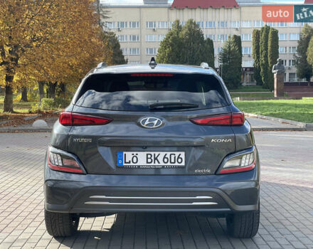 Серый Хендай Kona Electric, объемом двигателя 0 л и пробегом 48 тыс. км за 17390 $, фото 7 на Automoto.ua