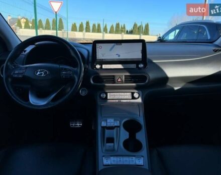 Сірий Хендай Kona Electric, об'ємом двигуна 0 л та пробігом 83 тис. км за 19900 $, фото 49 на Automoto.ua