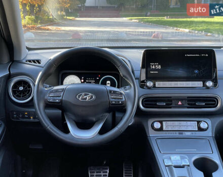 Серый Хендай Kona Electric, объемом двигателя 0 л и пробегом 48 тыс. км за 17390 $, фото 25 на Automoto.ua