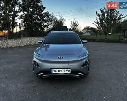 Серый Хендай Kona Electric, объемом двигателя 0 л и пробегом 55 тыс. км за 22000 $, фото 3 на Automoto.ua