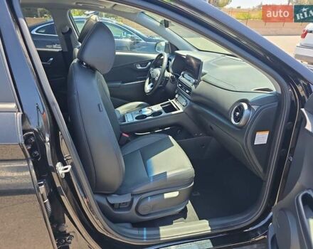 Серый Хендай Kona Electric, объемом двигателя 0 л и пробегом 31 тыс. км за 15000 $, фото 7 на Automoto.ua