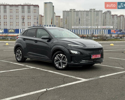 Серый Хендай Kona Electric, объемом двигателя 0 л и пробегом 50 тыс. км за 18500 $, фото 73 на Automoto.ua