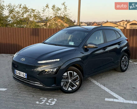 Сірий Хендай Kona Electric, об'ємом двигуна 0 л та пробігом 41 тис. км за 18650 $, фото 3 на Automoto.ua
