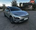 Серый Хендай Kona Electric, объемом двигателя 0 л и пробегом 55 тыс. км за 22000 $, фото 1 на Automoto.ua