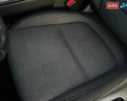 Серый Хендай Kona Electric, объемом двигателя 0 л и пробегом 80 тыс. км за 20700 $, фото 45 на Automoto.ua