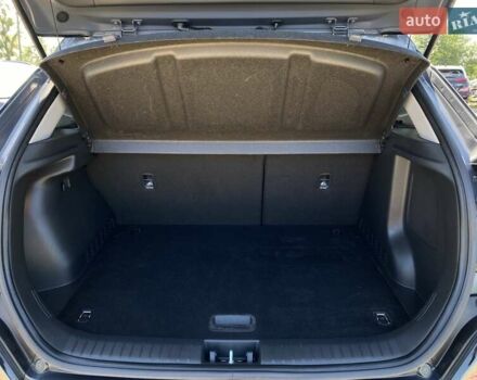 Серый Хендай Kona Electric, объемом двигателя 0 л и пробегом 115 тыс. км за 20600 $, фото 65 на Automoto.ua